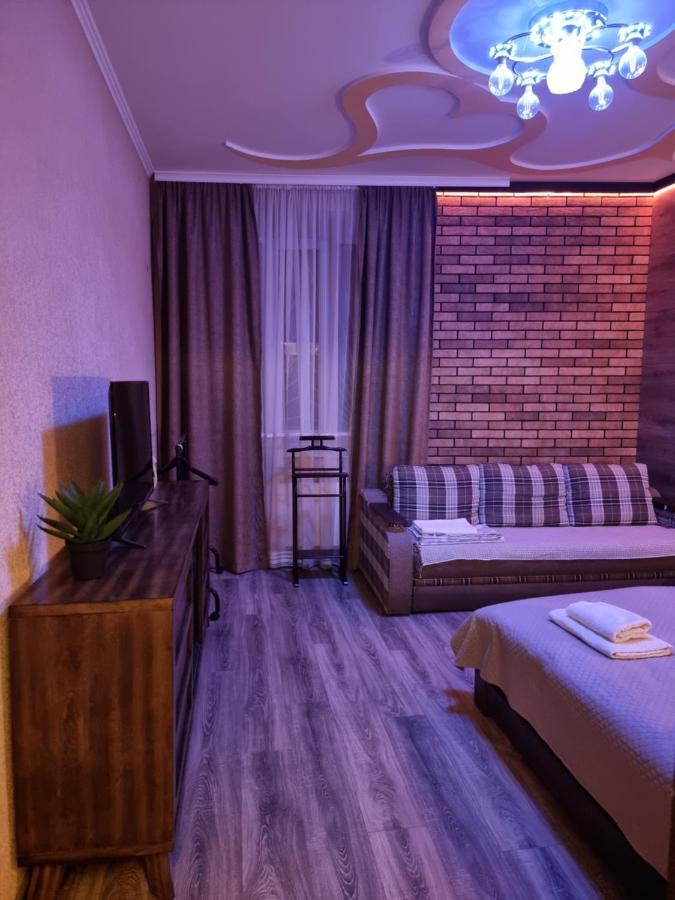 Petropavlivska Apartment Тиха Вуличка В Центрі Старого Міста Kamjanets-Podilsky Buitenkant foto