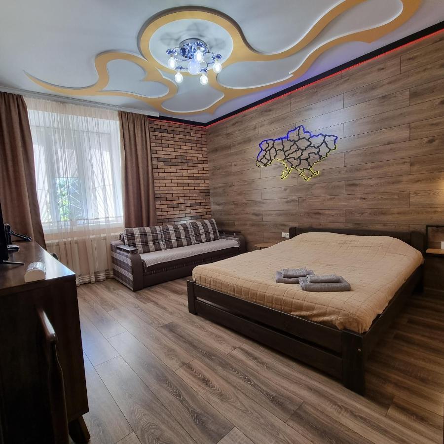 Petropavlivska Apartment Тиха Вуличка В Центрі Старого Міста Kamjanets-Podilsky Buitenkant foto